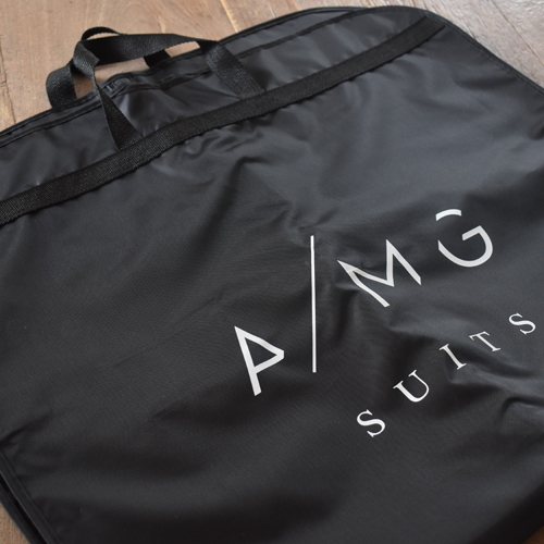 Kledinghoezen AMG Suits